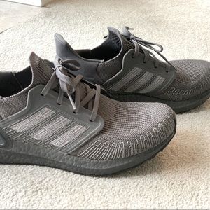 Adidas ULTRABOOST 20- Mens Size 9